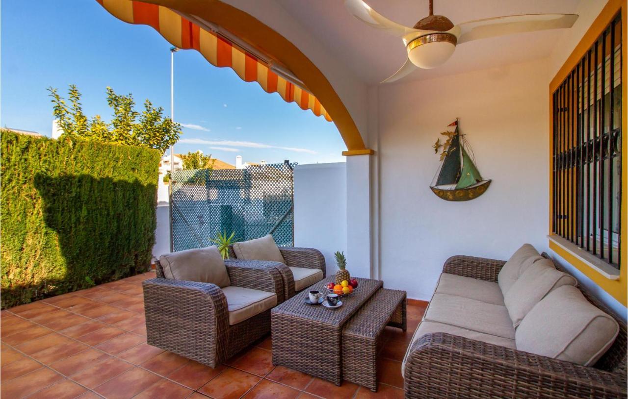 4 Bedroom Cozy Home In Pilar De La Horadada Bagian luar foto